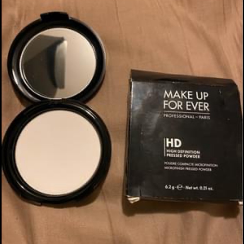 Makeup forever HD Press Powder